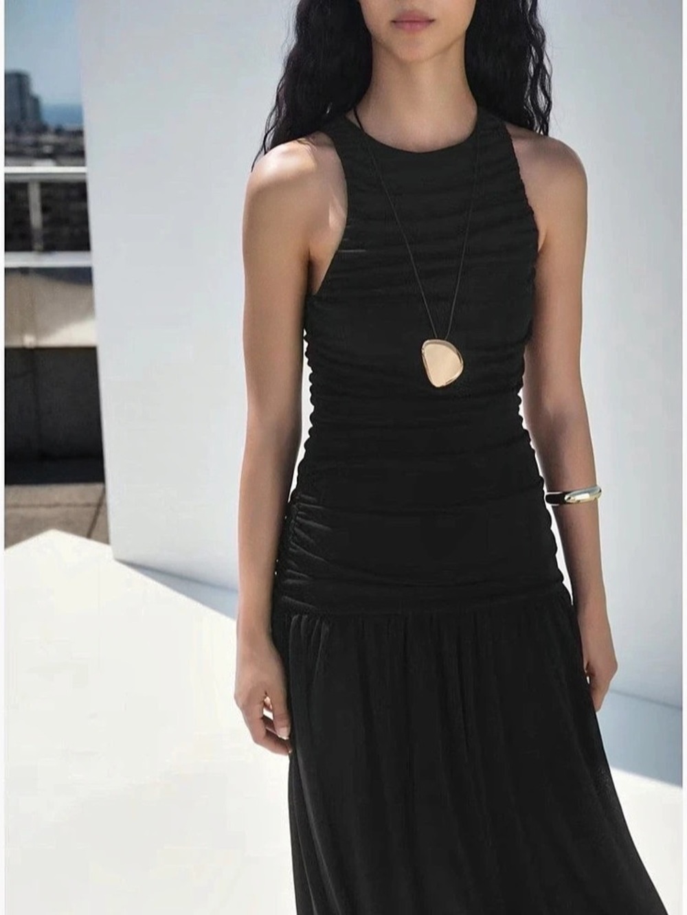 New Mango Oval Pendant Necklace Gold & Black